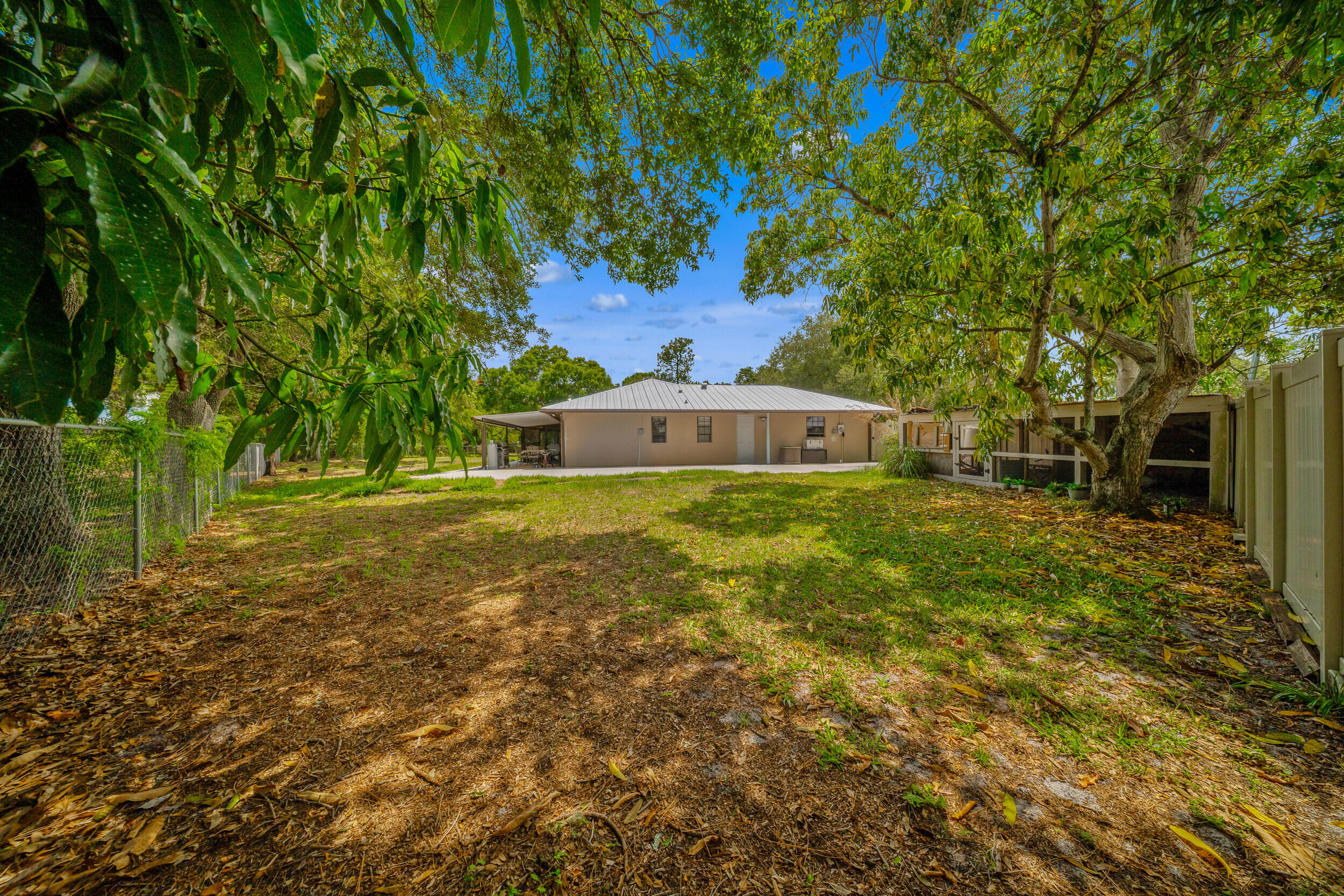 6008 Roland Court Fort Pierce, FL 34951 - Photo 39 of 45 39_dsc01309-edit