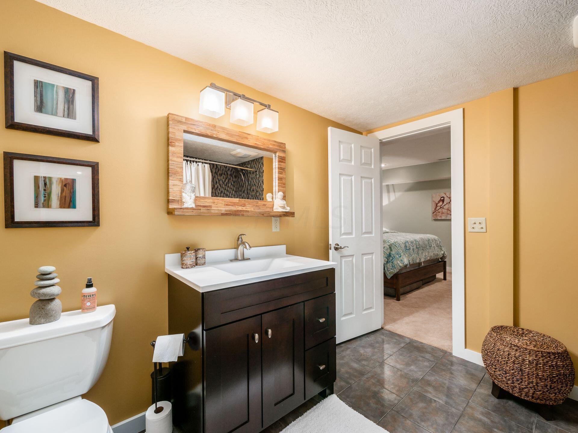 154 Quailrun Road Thornville, OH 43076 - Photo 58 of 89 LL level guest bathroom