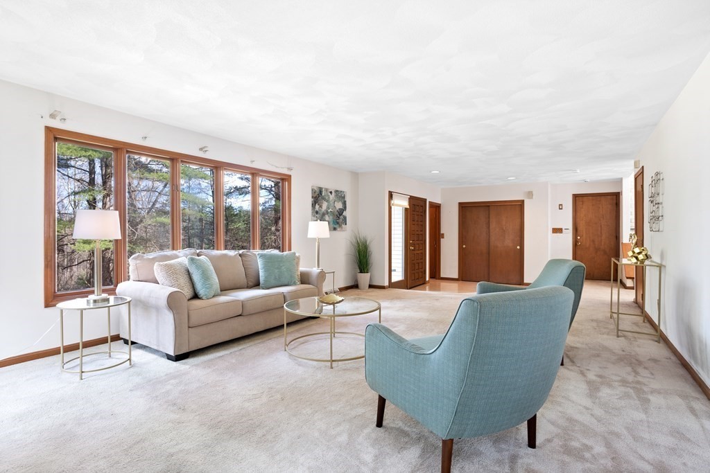 1196 North Road Carlisle, MA 01741 - Photo 11 of 42 Gallery Image 11
