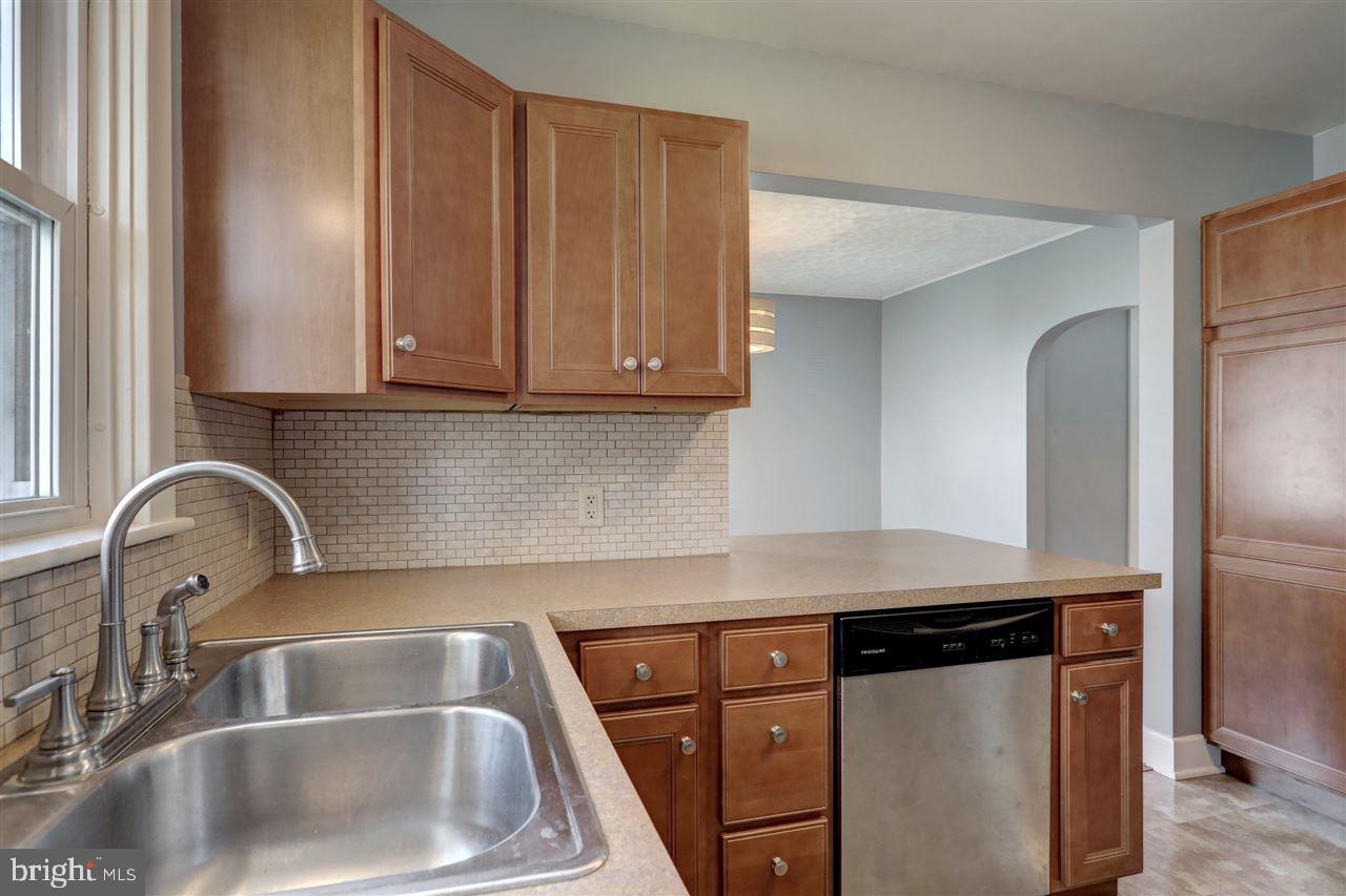 8 Monroe Street Hanover, PA 17331 - Photo 8 of 36 Gallery Image 8