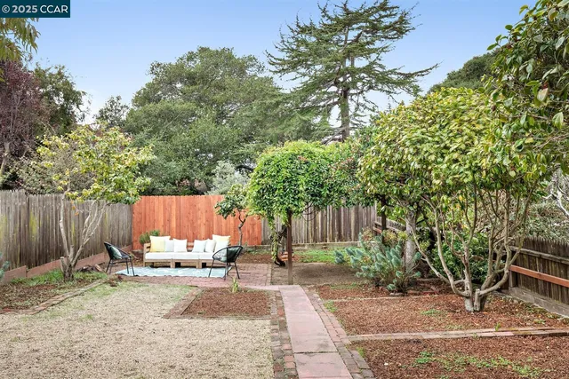 $899,000 | 978 Peralta Avenue, Albany, CA 94706