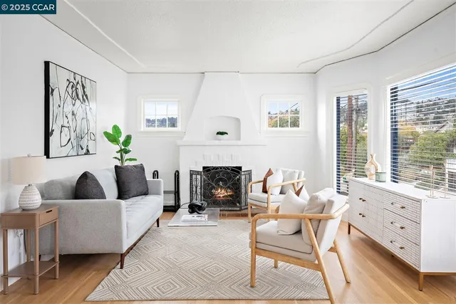 $899,000 | 978 Peralta Avenue, Albany, CA 94706