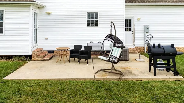 $365,000 | 124 Wexford Street, Staunton, VA 24401