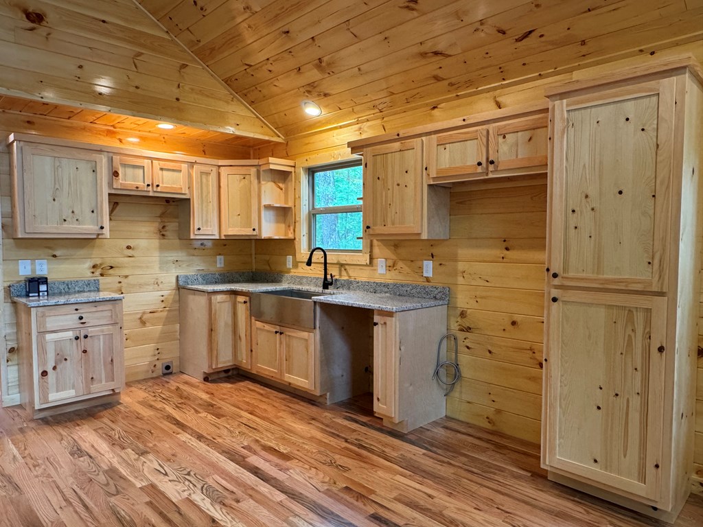 151 Martins Creek Ridge Road Murphy, NC 28906 - Photo 7 of 36 Gallery Image 7