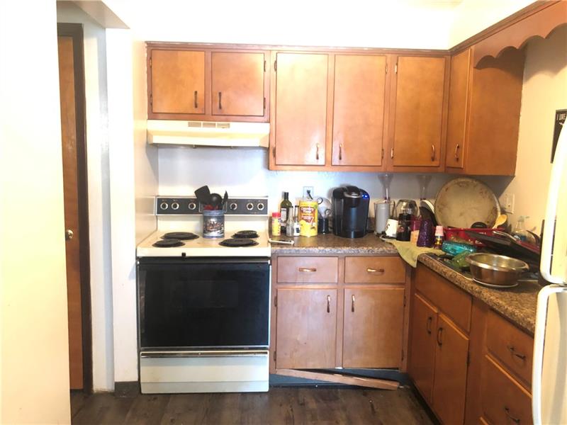 1146 Dohrman Street McKees Rocks, PA 15136 - Photo 3 of 14