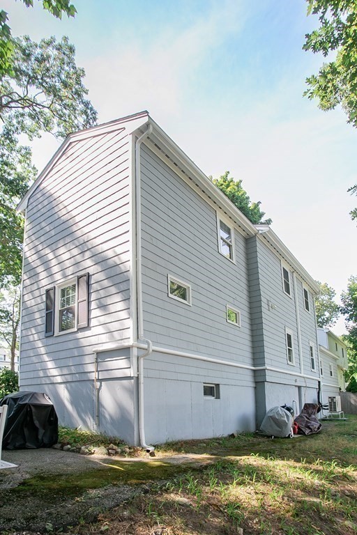 103 County Road Reading, MA 01867 - Photo 11 of 39 Gallery Image 11