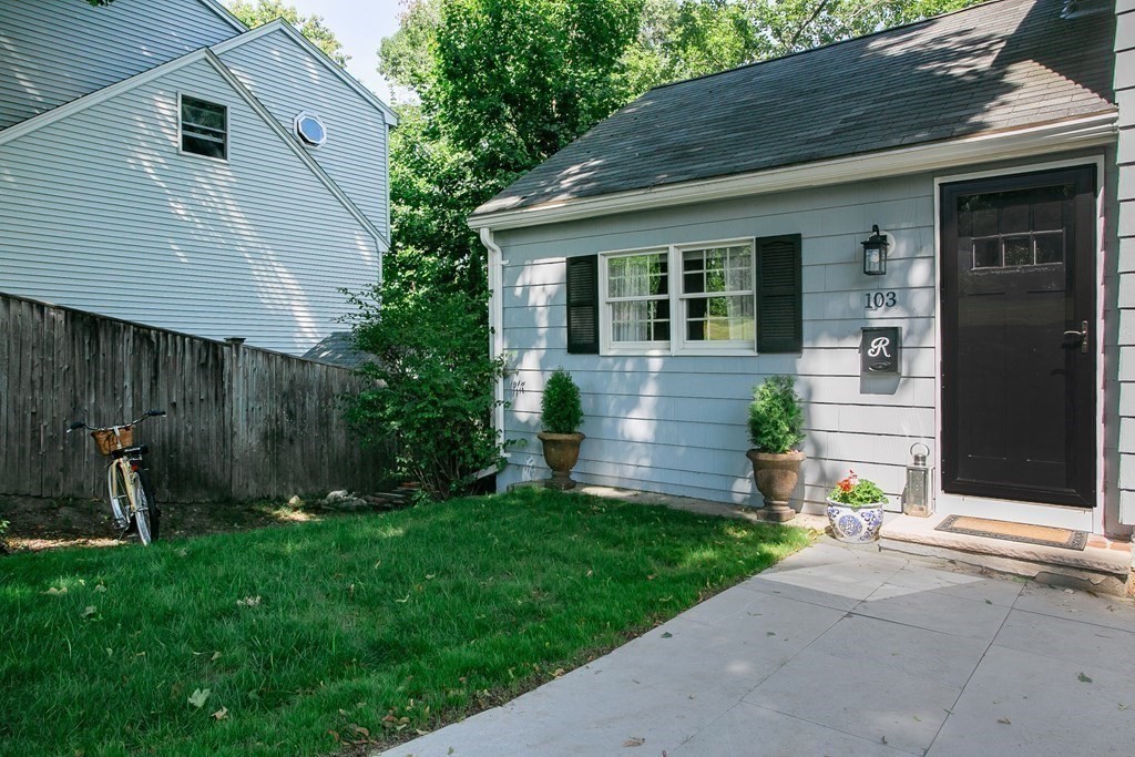 103 County Road Reading, MA 01867 - Photo 16 of 39 Gallery Image 16