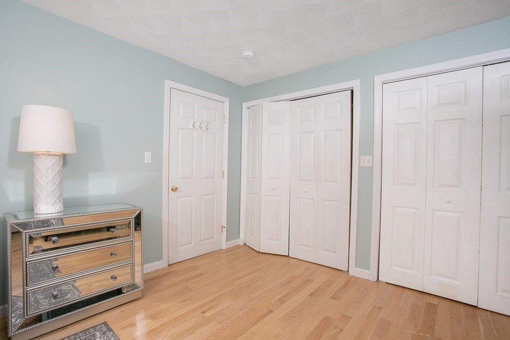 103 County Road Reading, MA 01867 - Photo 18 of 39 Gallery Image 18