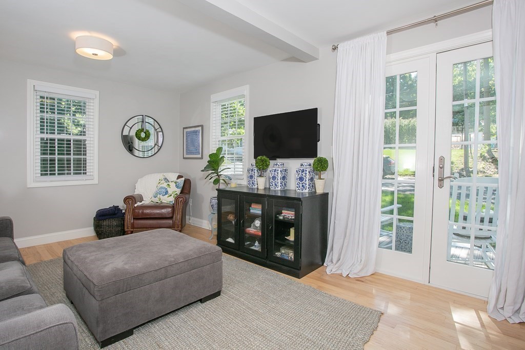 103 County Road Reading, MA 01867 - Photo 3 of 39 Gallery Image 3