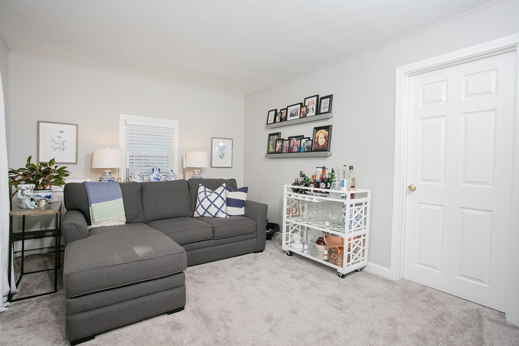 103 County Road Reading, MA 01867 - Photo 31 of 39 Gallery Image 31