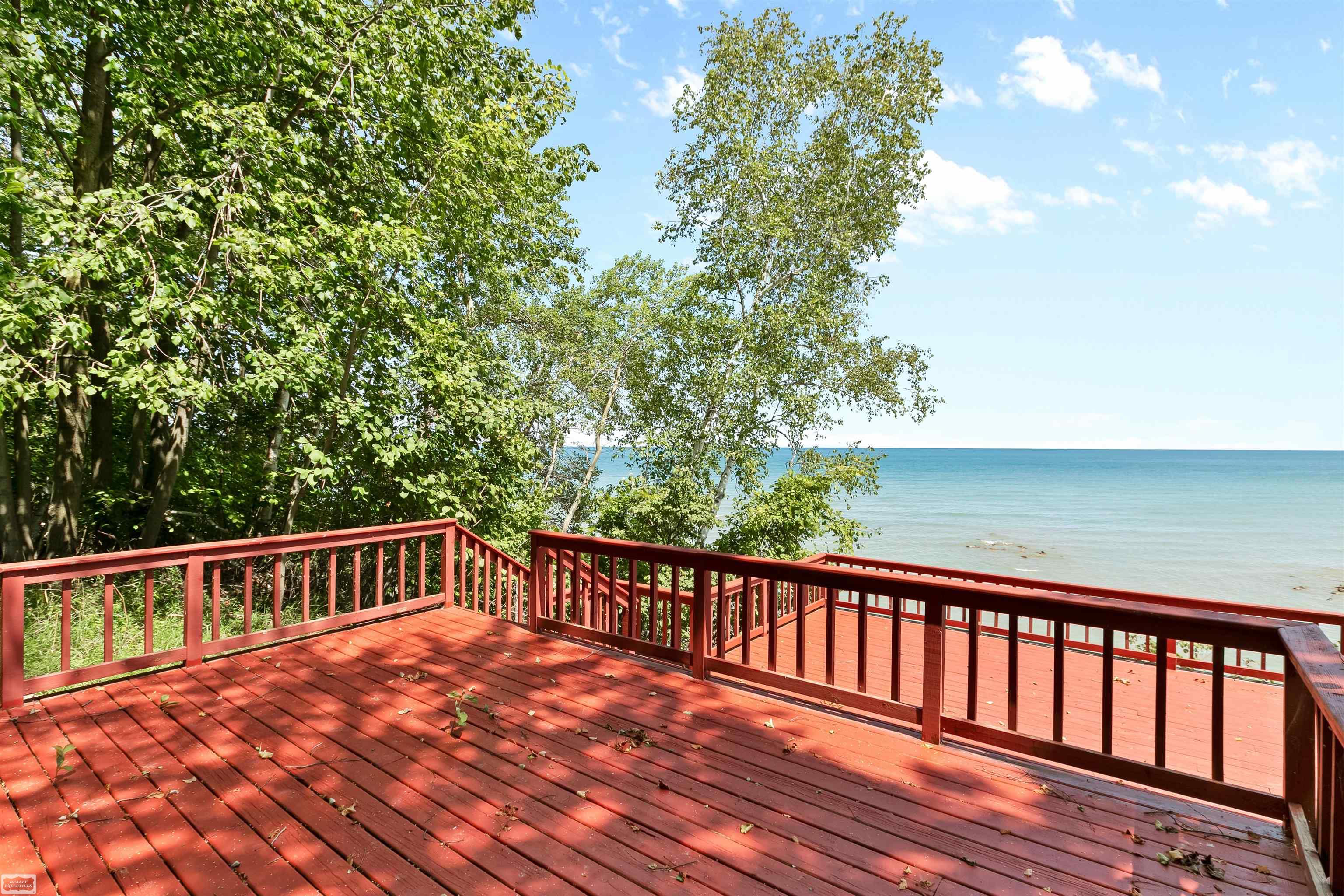 7470 Lakeshore Road Palms, MI 48465 - Photo 35 of 49