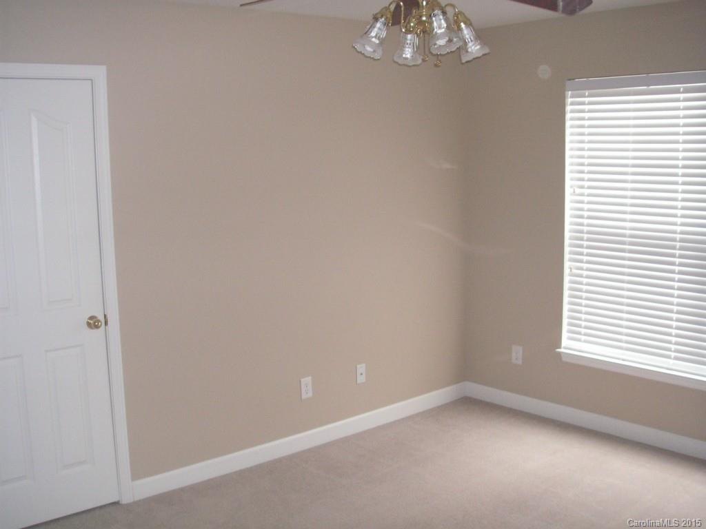 312 Altovista Court Fort Mill, SC 29708 - Photo 20 of 24 an empty room with a window