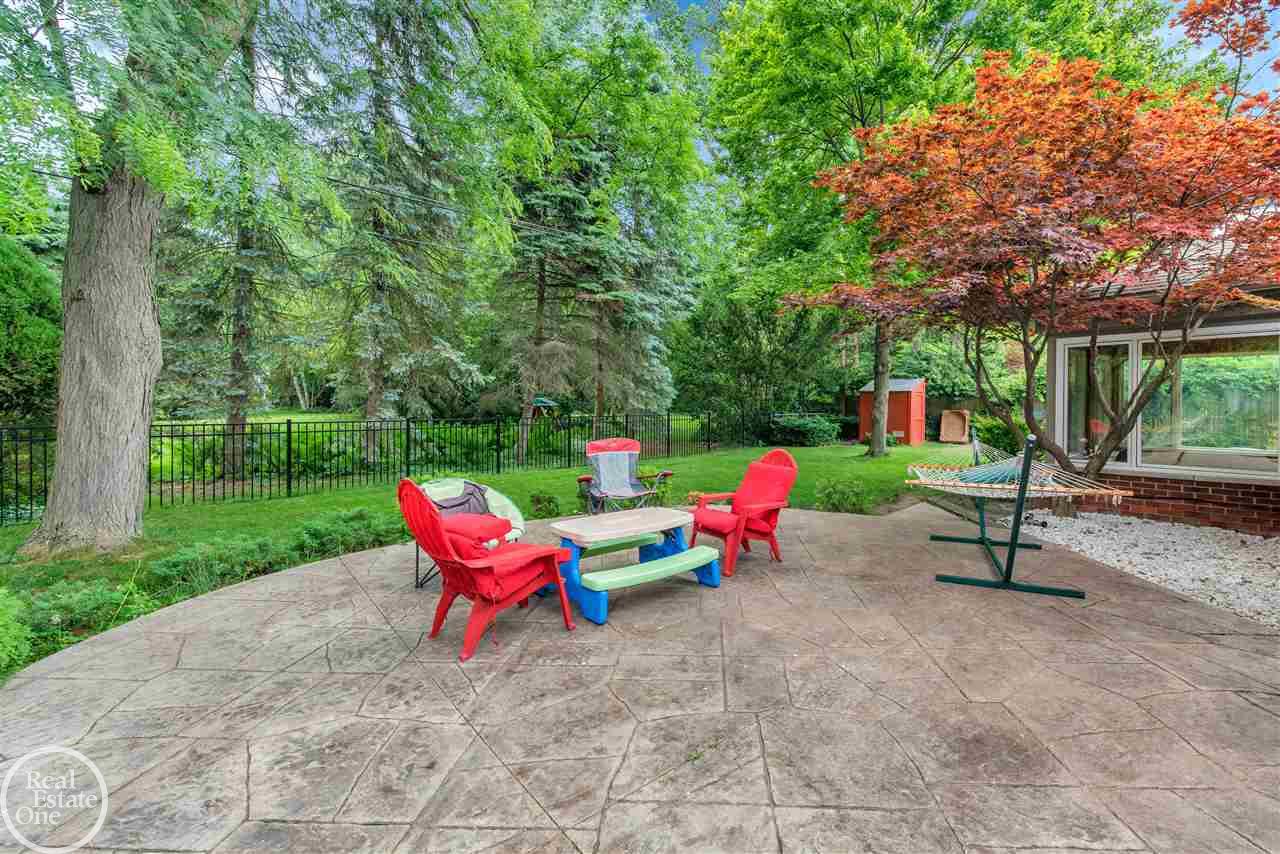 860 Shoreham Road Grosse Pointe Woods, MI 48236 - Photo 39 of 43