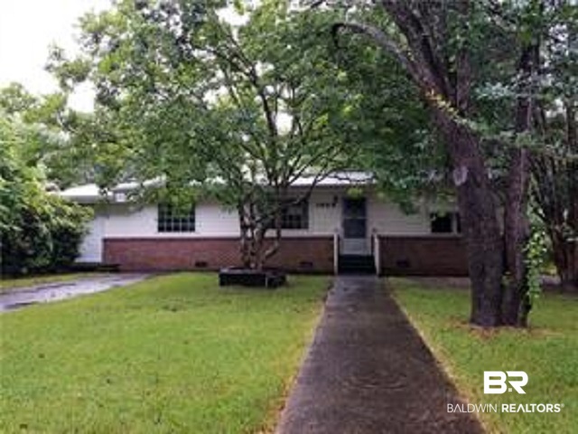 1604 Dover Street Mobile, AL 36618 - Photo 1 of 8
