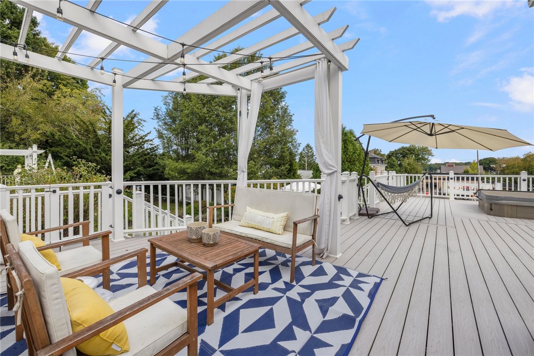 15 Division Street Warwick, RI 02818 - Photo 46 of 50