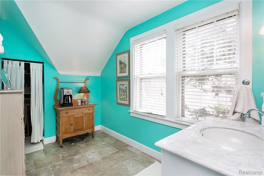831 Lockwood Road Royal Oak, MI 48067 - Photo 32 of 53 Lockwood-32.jpg