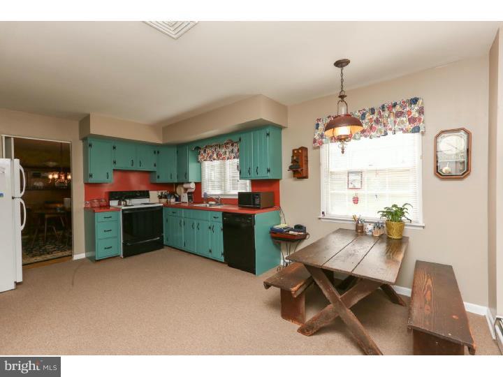 1594 County Line Road Huntingdon Valley, PA 19006 - Photo 12 of 25 Kitchen