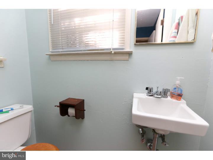 1594 County Line Road Huntingdon Valley, PA 19006 - Photo 13 of 25 Gallery Image 13