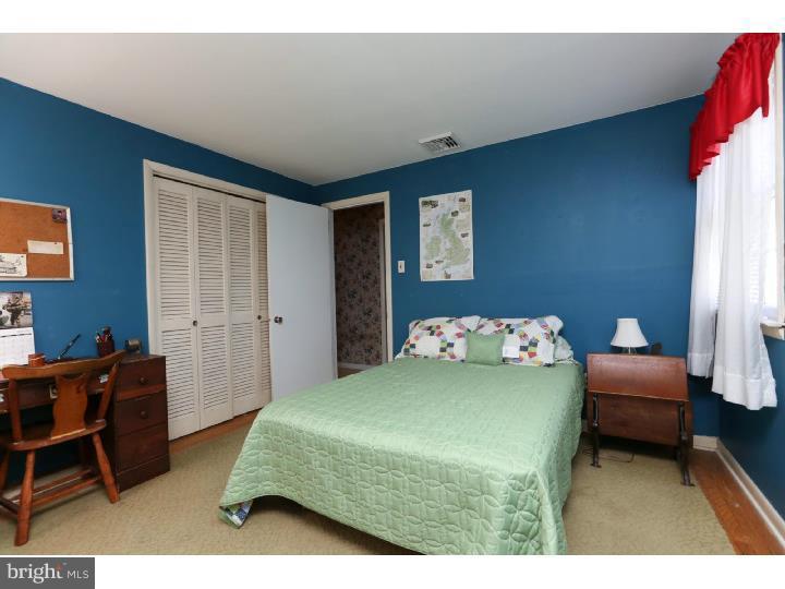 1594 County Line Road Huntingdon Valley, PA 19006 - Photo 19 of 25 Bedroom 3