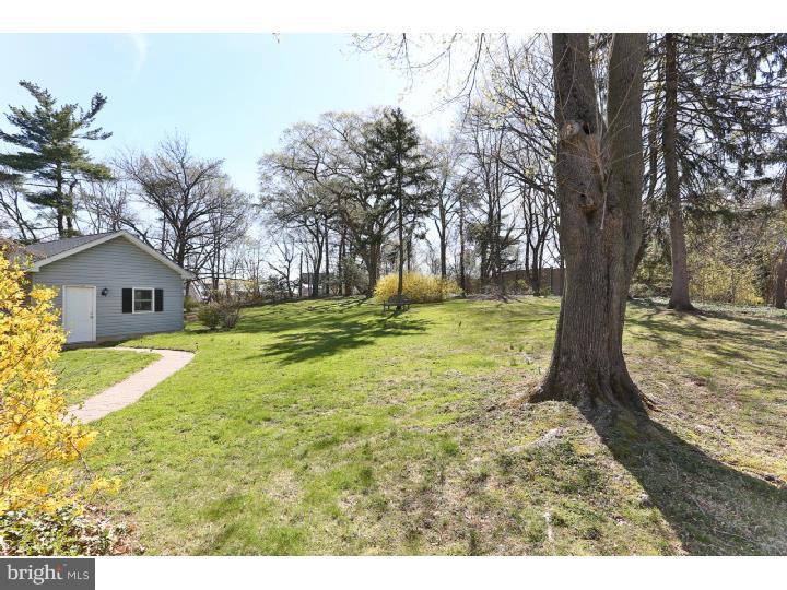 1594 County Line Road Huntingdon Valley, PA 19006 - Photo 4 of 25 Gallery Image 4
