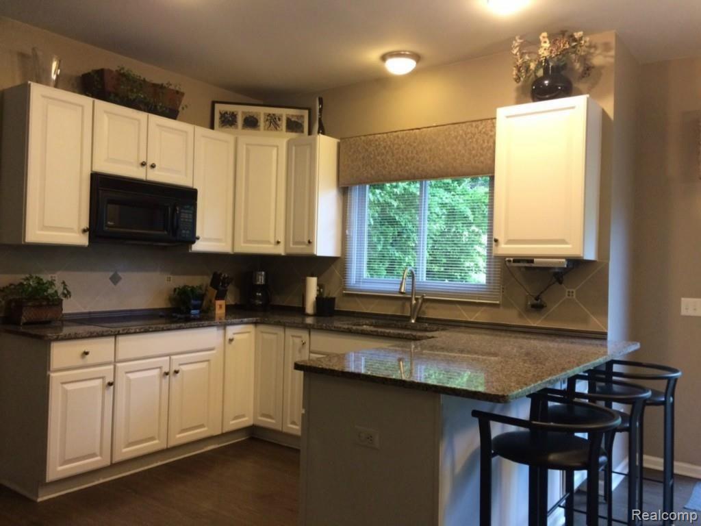 1398 Kentfield Drive Rochester, MI 48307 - Photo 11 of 25 891-55686fe9ae47a.jpg