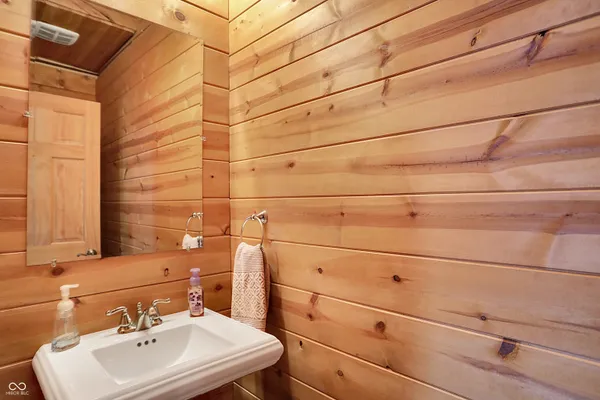 $795,000 | 1947 West 1100 North, Knightstown, IN 46148