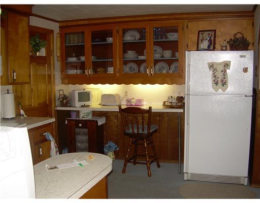 2382 Eastbrook Road New Castle, PA 16105 - Photo 6 of 12 Kitchen.