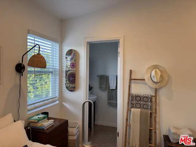 $4,700 | 2639 6th Street, Santa Monica, CA 90405