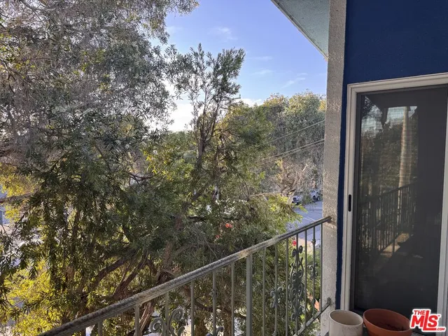 $4,700 | 2639 6th Street, Santa Monica, CA 90405