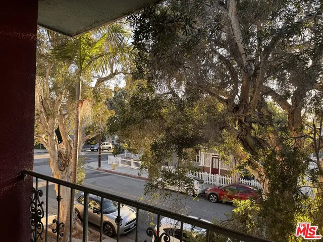 $4,700 | 2639 6th Street, Santa Monica, CA 90405