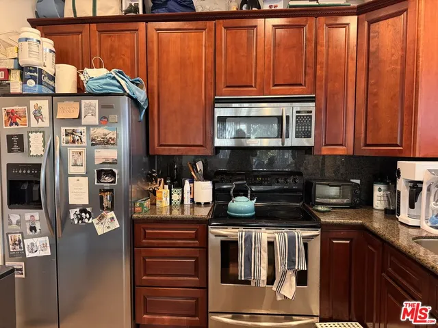 $4,700 | 2639 6th Street, Santa Monica, CA 90405