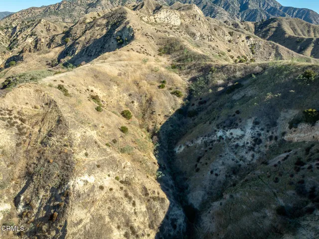 a view of outside area