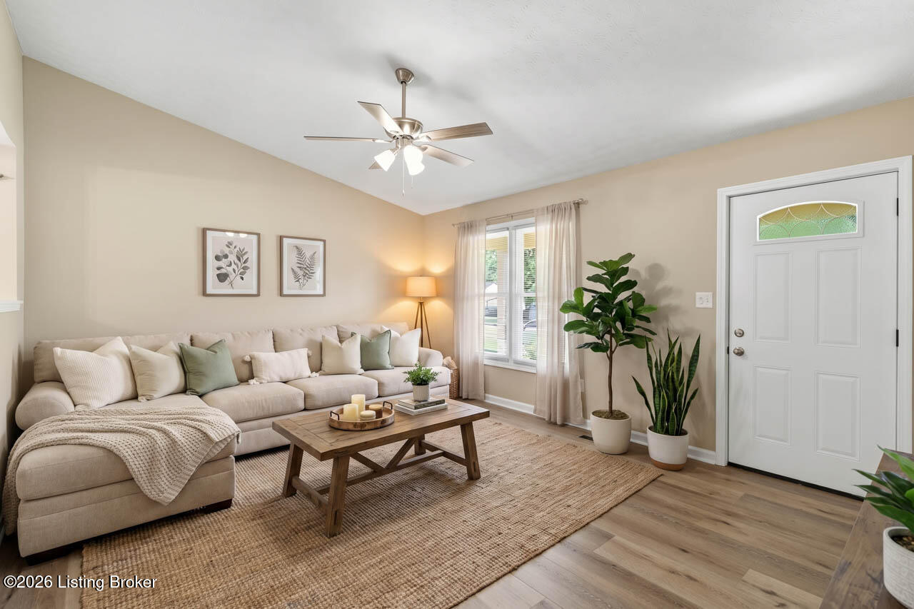 8410 Silver Fox Road Louisville, KY 40291 - Photo 3 of 40 8410 Silver Fox Rd - 9 Virtual Staging
