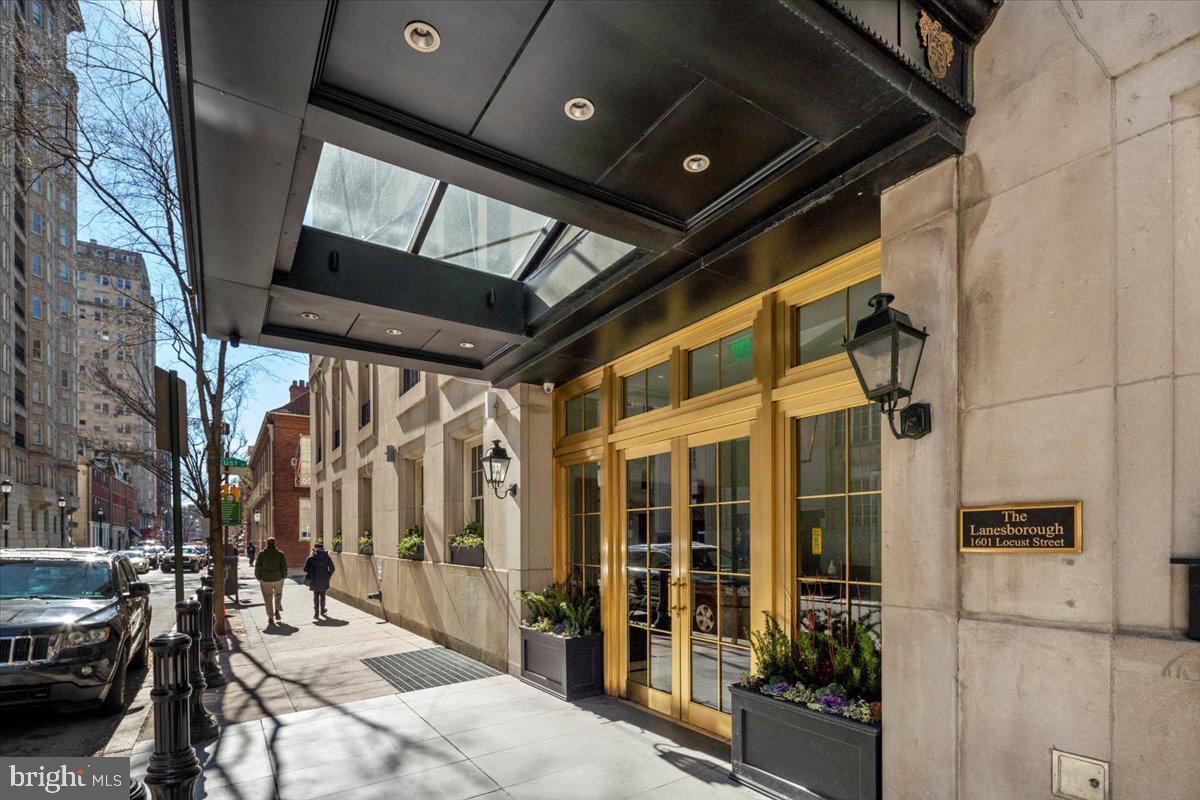 1601 Locust Street, Unit PH1 Philadelphia, PA 19102 - Photo 48 of 55 Exterior