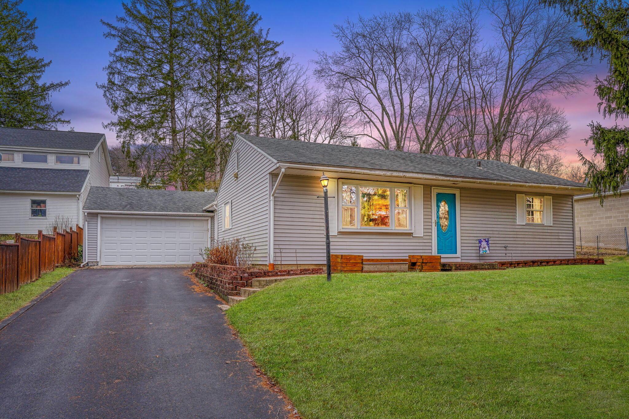 13 Sharon Road Virtual Twilight