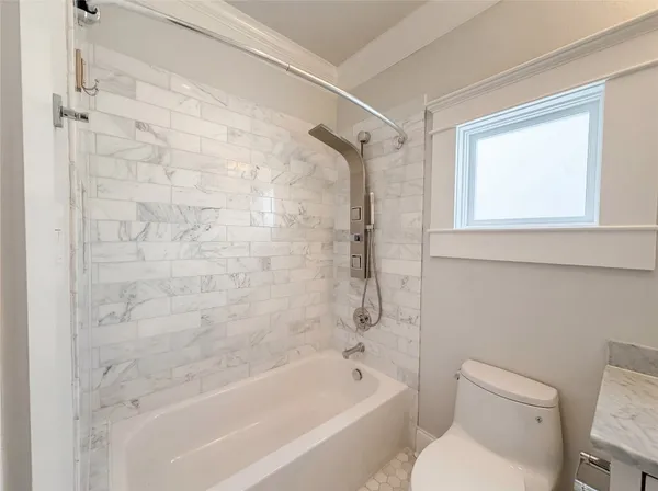 $1,455,000 | 3910 Childress Street, Houston, TX 77005