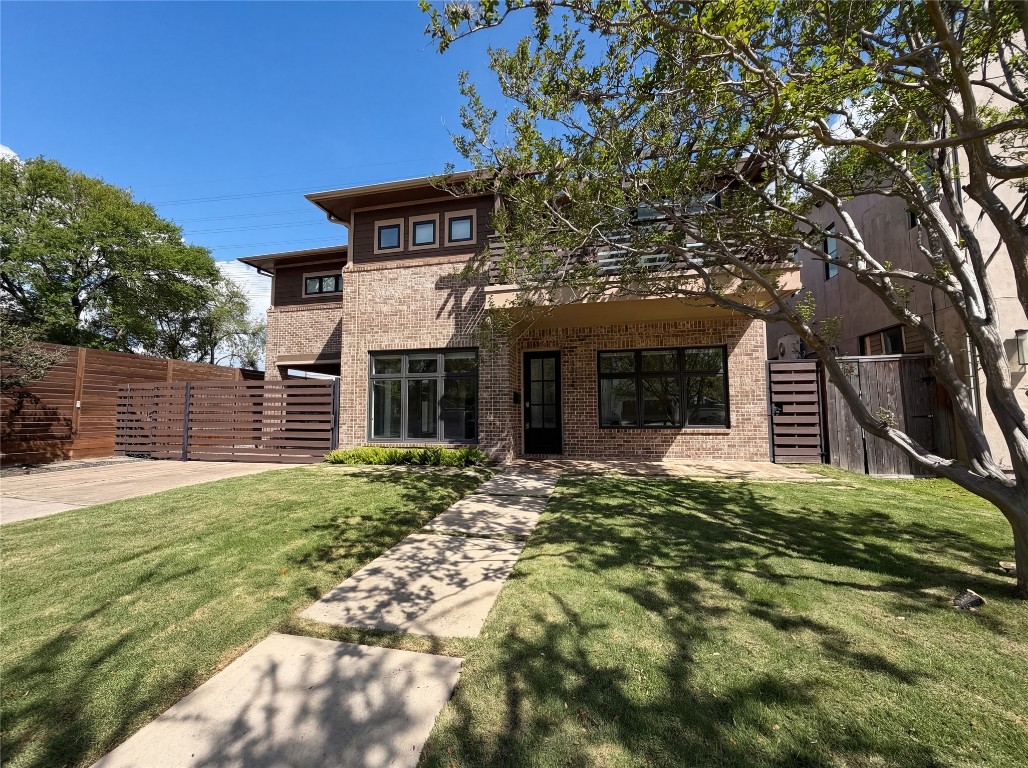 3910 Childress Street Houston, TX 77005 - Photo 7 of 36