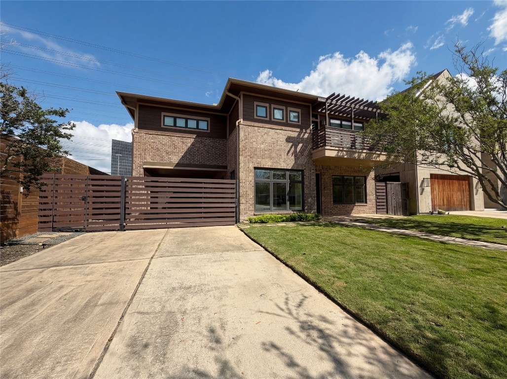 3910 Childress Street Houston, TX 77005 - Photo 8 of 36