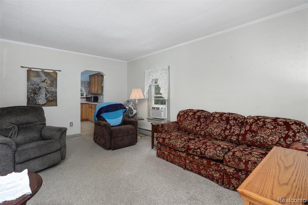 10997 Stark Road Livonia, MI 48150 - Photo 7 of 33 Gallery Image 7