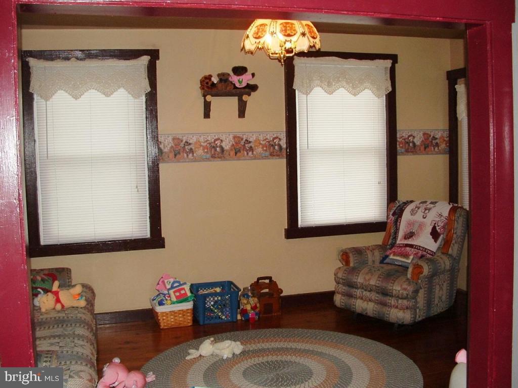 641 West Brubaker Valley Road Lititz, PA 17543 - Photo 4 of 17
