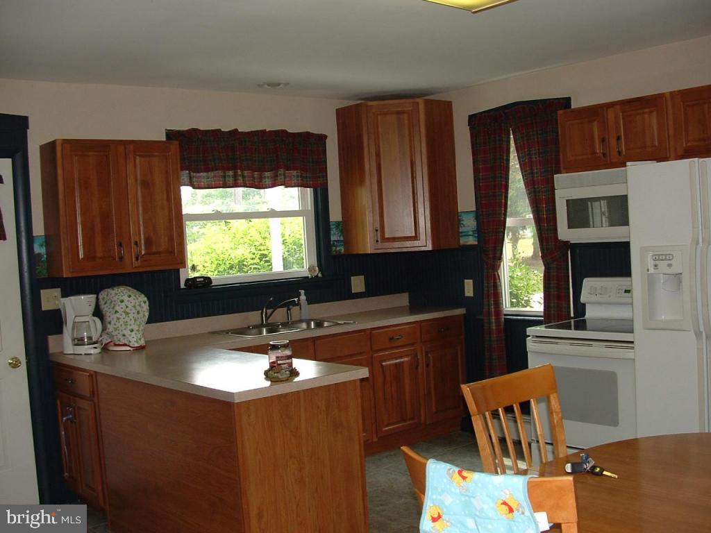 641 West Brubaker Valley Road Lititz, PA 17543 - Photo 6 of 17