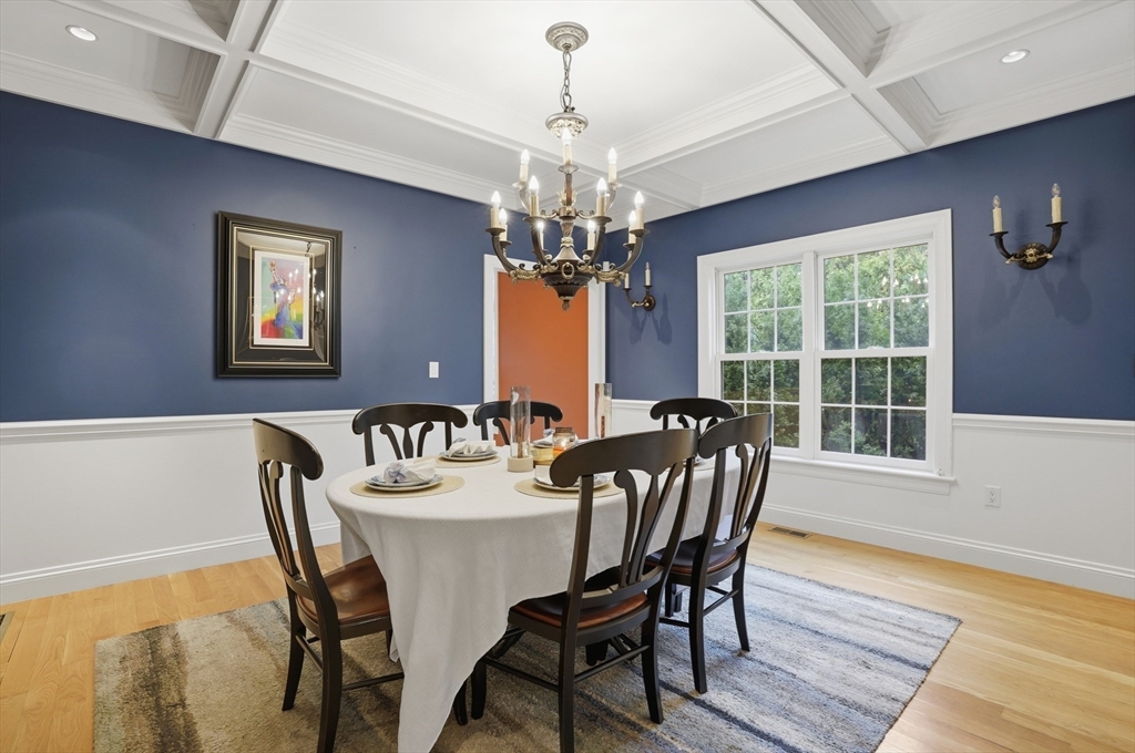 531 Salisbury Street Worcester, MA 01609 - Photo 13 of 42 a dining room with furniture a chandelier and window