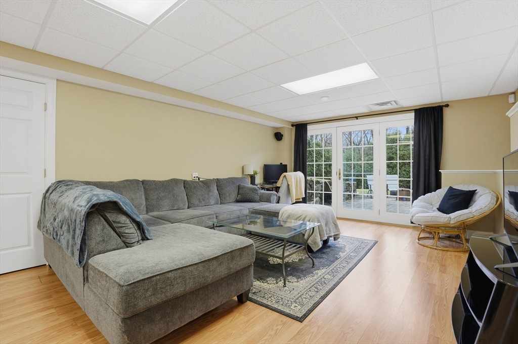 531 Salisbury Street Worcester, MA 01609 - Photo 33 of 42 a living room with furniture and a large window