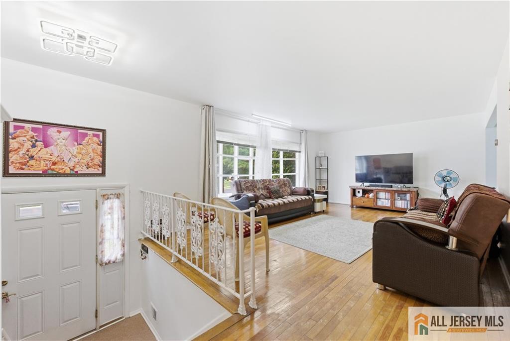 459 Wheeler Road North Brunswick, NJ 08902 - Photo 13 of 30