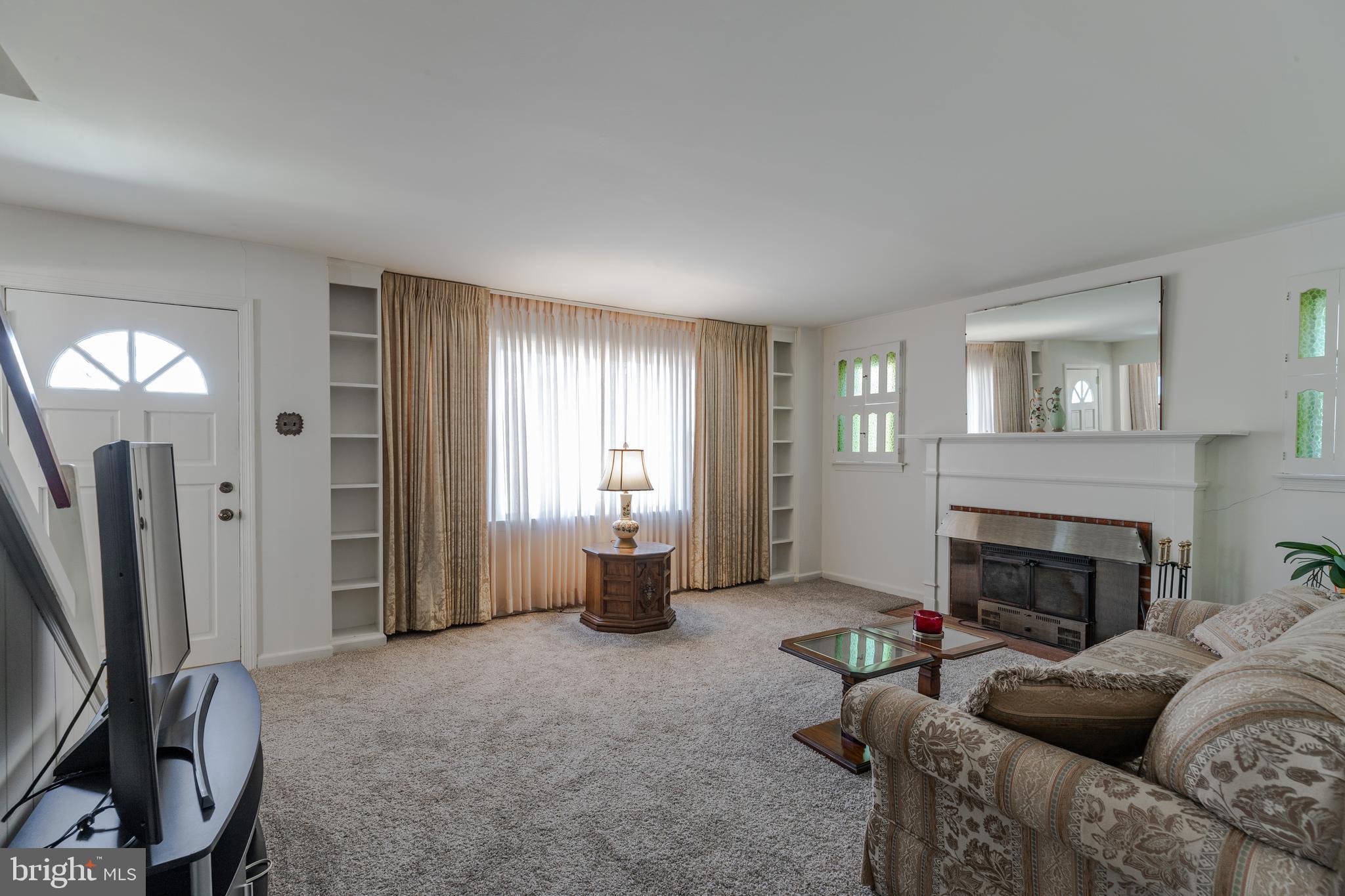 529 Glendale Road Havertown, PA 19083 - Photo 3 of 17 Gallery Image 3