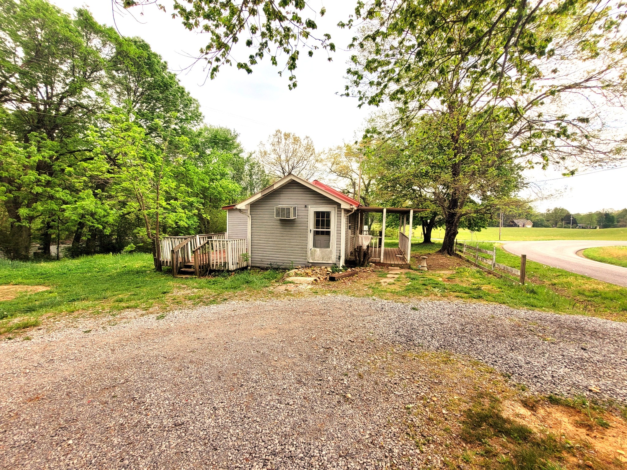 1502 Taylortown Road White Bluff, TN 37187 - Photo 2 of 10