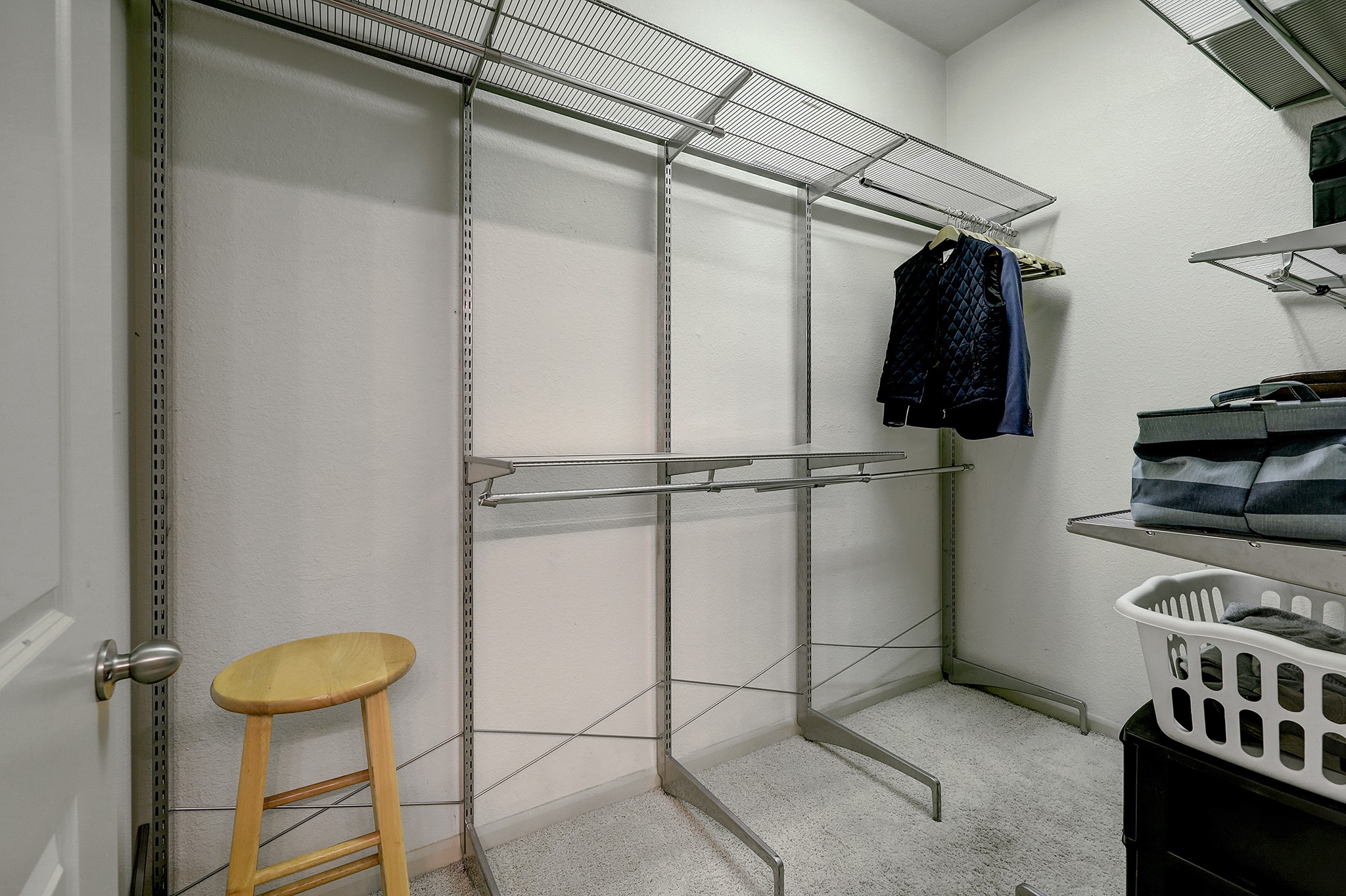 3505 Sage Road, Unit 308 Houston, TX 77056 - Photo 14 of 20 a view of a walk in closet