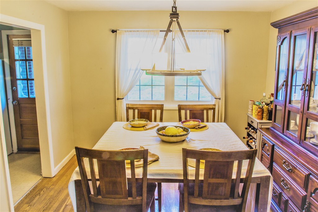 113 Granby Road South Hadley, MA 01075 - Photo 3 of 18 Gallery Image 3
