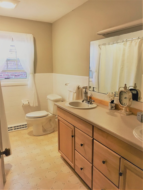 113 Granby Road South Hadley, MA 01075 - Photo 10 of 18 Gallery Image 10