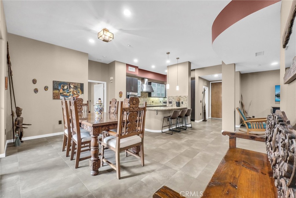 21 Gramercy, Unit 410 Irvine, CA 92612 - Photo 2 of 36